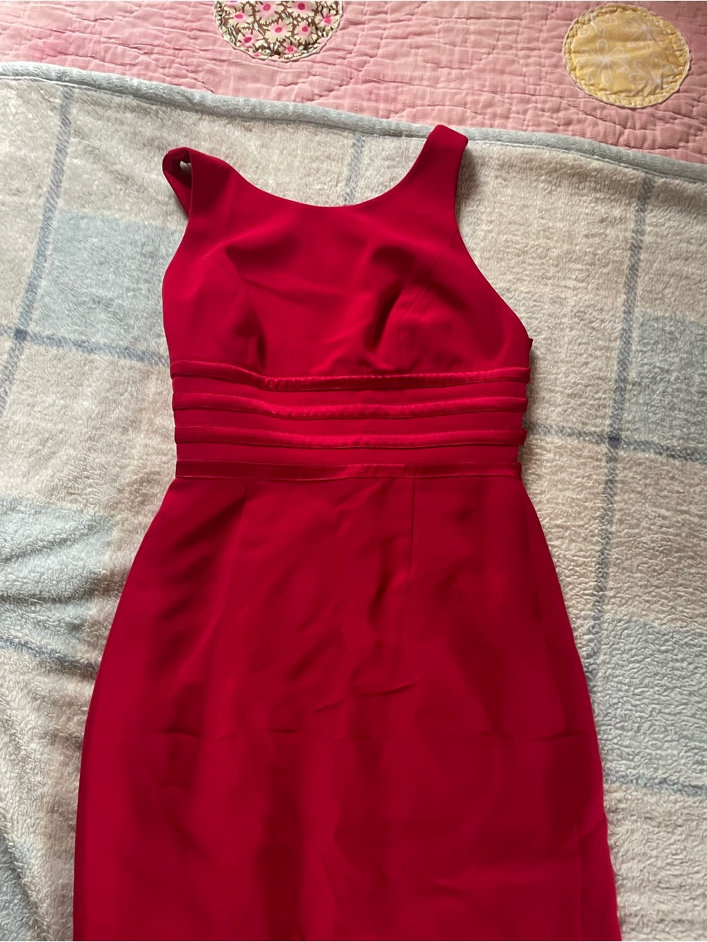 Fitted Sleeveless Midi Dress in Red with Waistband Accents